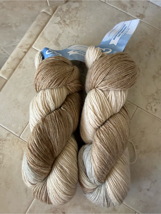Cloudborn Fibers Accessories - Cloudborn Fibers Merino Superwash Sock Twist Handpaints Yarn - Coffee With Milk
